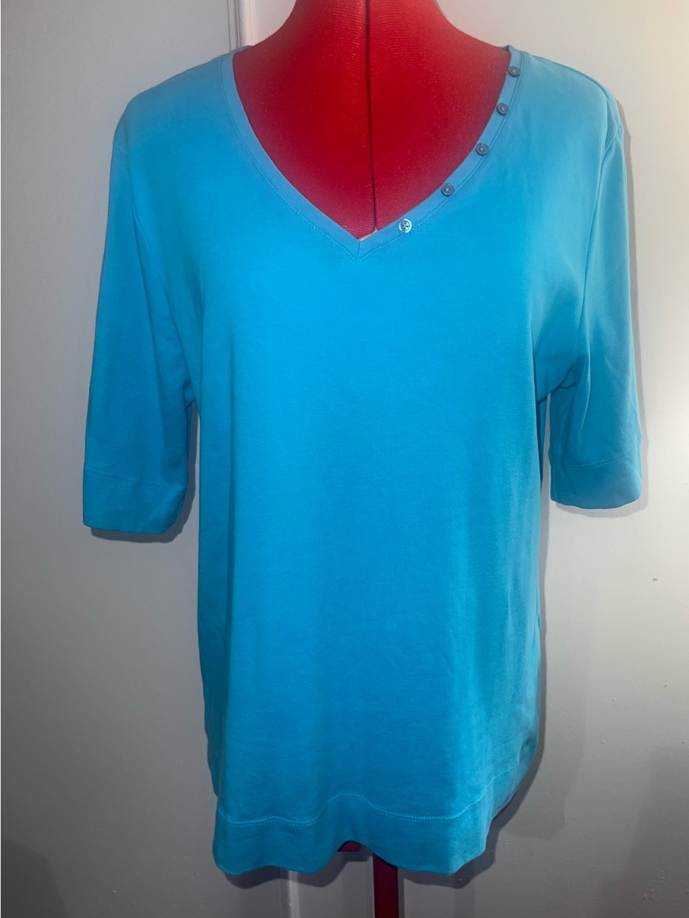 Chico's Bright Blue the Ultimate Tee V-Neck Short Sleeve Tee Button Detail Large